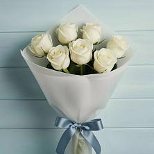 Букет 7 Белых роз Эдлесс Лав в Бурмакино