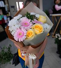 Букет цветов из:  Герберы, Розы и Хризантемы #REPLACE_PRED# Бурмакино