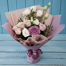 Букет цветов из:  Розы и Лизиантусы в Бурмакино