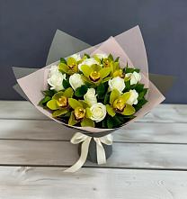 Букет цветов из:  Орхидеи и Розы в Бурмакино