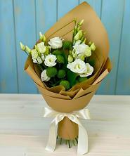 Букет цветов из:  Хризантемы и Лизиантусы в Бурмакино