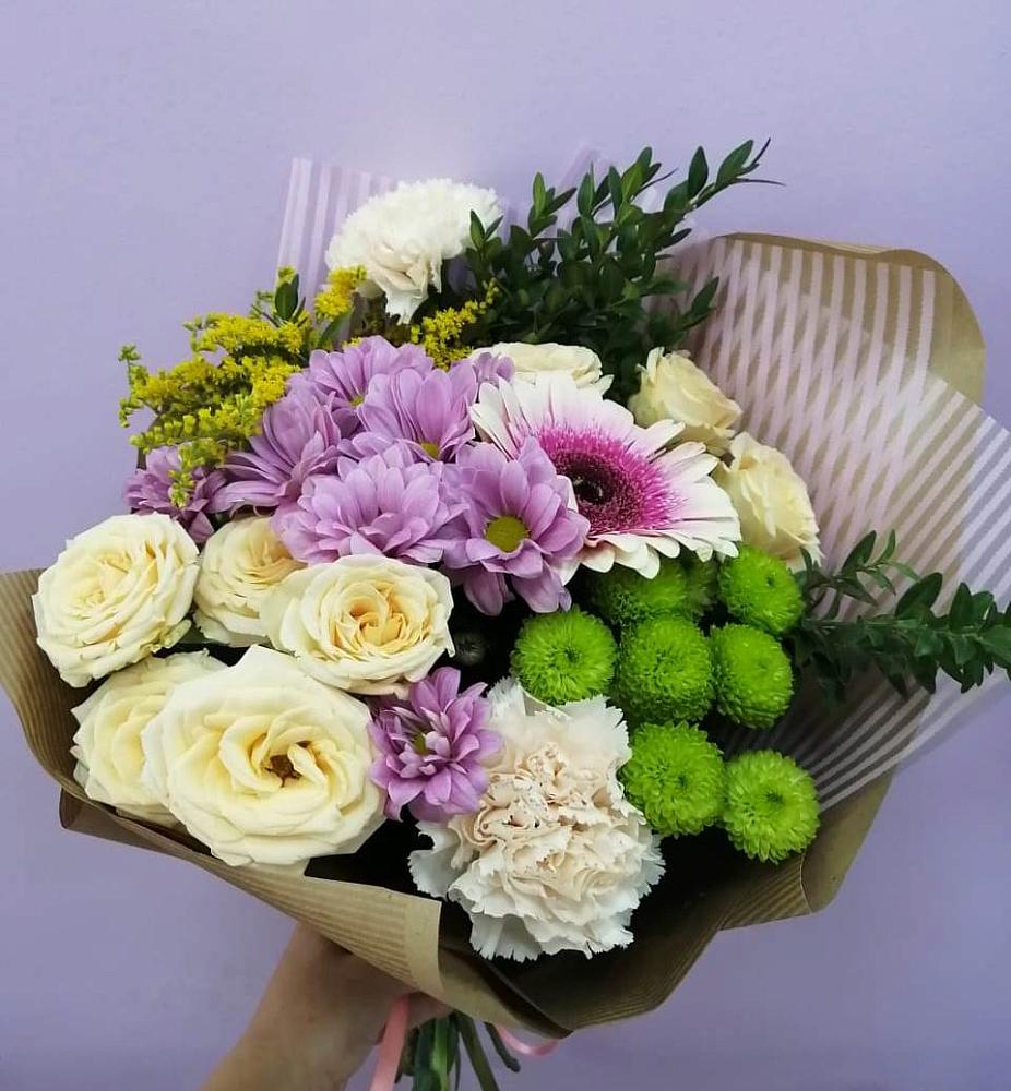 Букет цветов из: Хризантемы, Розы, Гвоздики и Герберы в Бурмакино