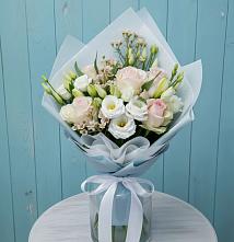 Букет цветов из:  Розы и Лизиантусы в Бурмакино